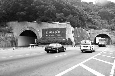 梧桐山隧道,速凝劑